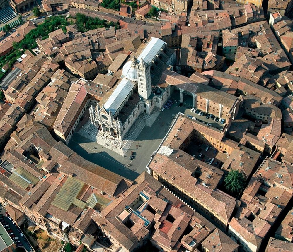 AC401 limitrofo Duomo